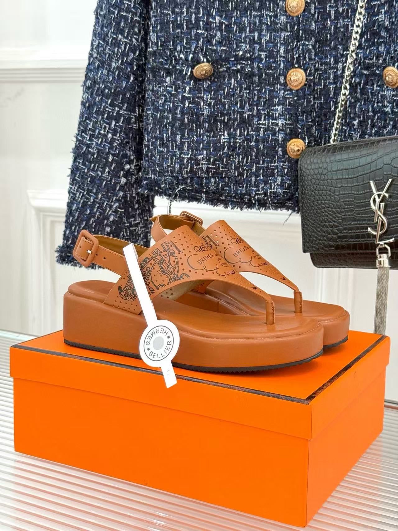 HERME5高品質プラットフォームサンダル【50％割引+送料無料】