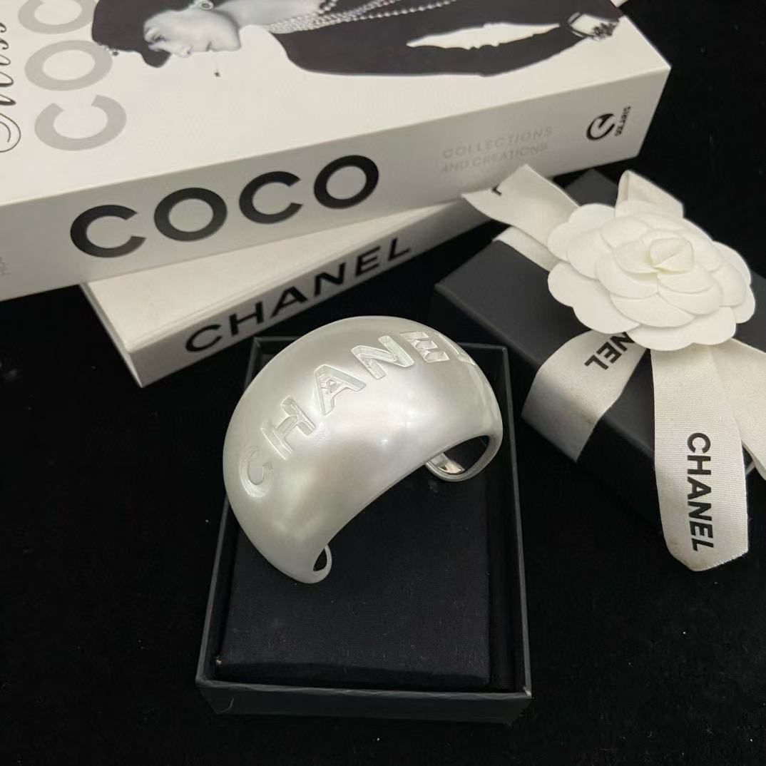 CHANE1 ワイドパールブレスレット【50%割引+送料無料】