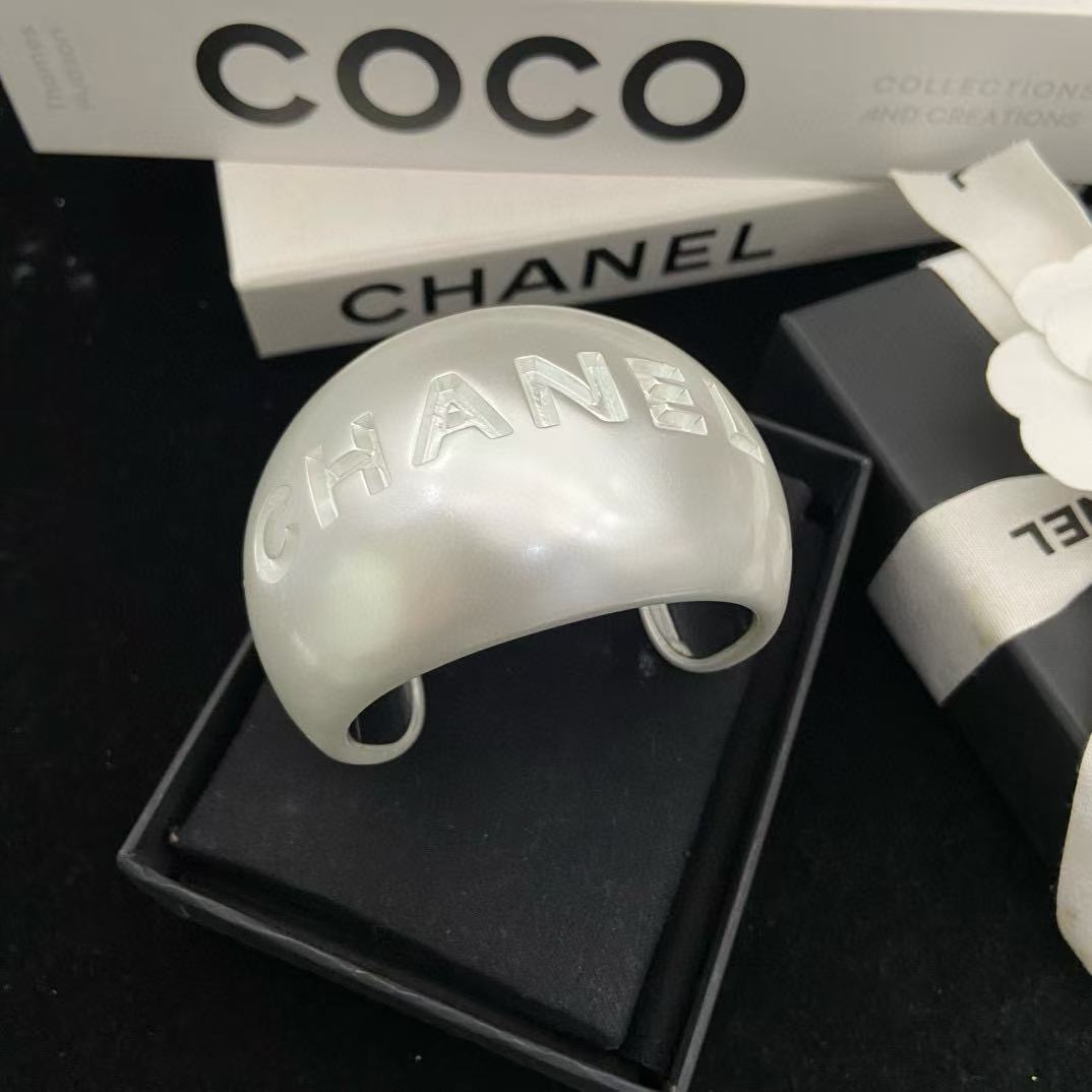 CHANE1 ワイドパールブレスレット【50%割引+送料無料】
