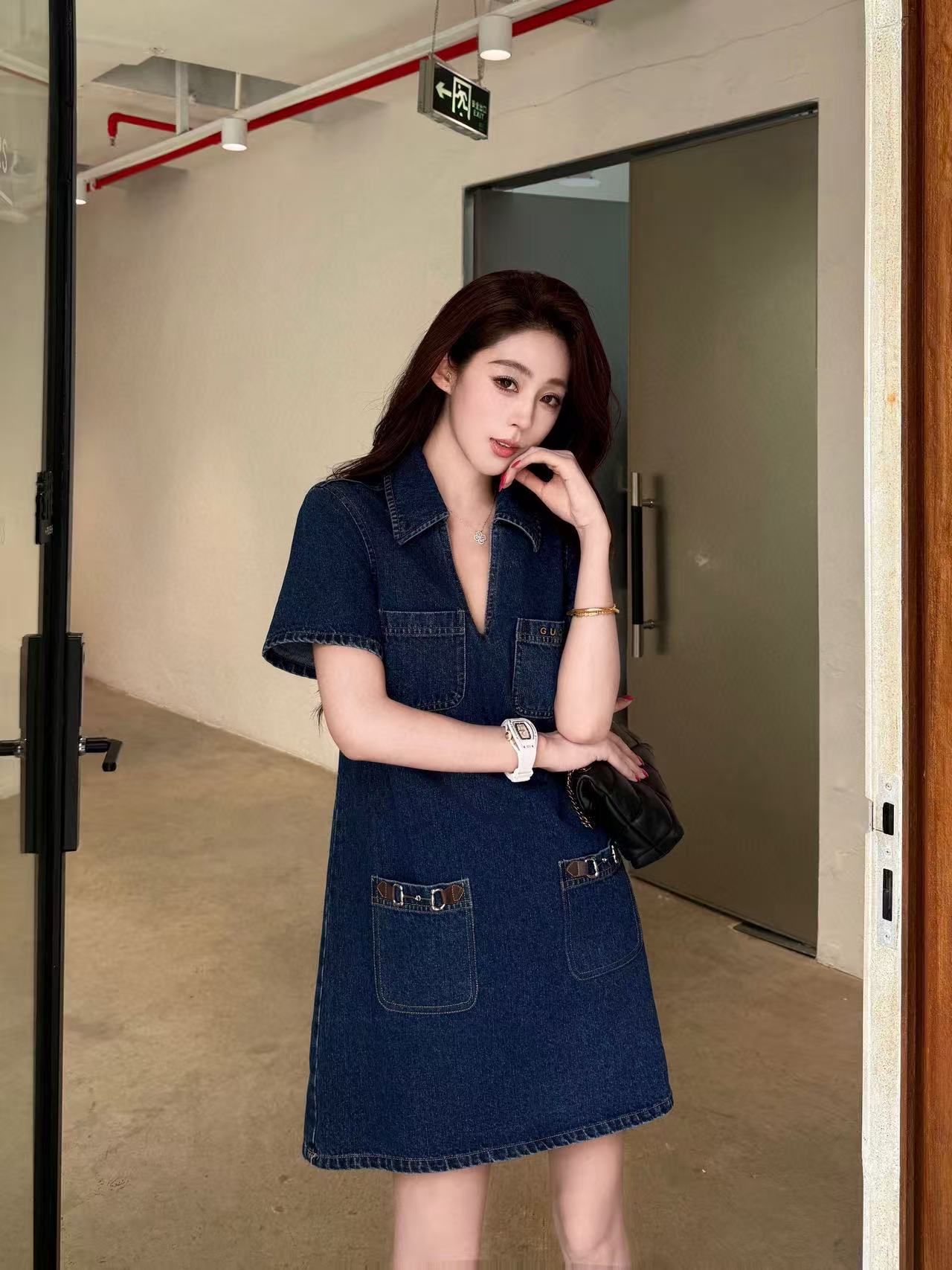 GUCC1 4ポケット Vネック デニムドレス【50％割引+送料無料】