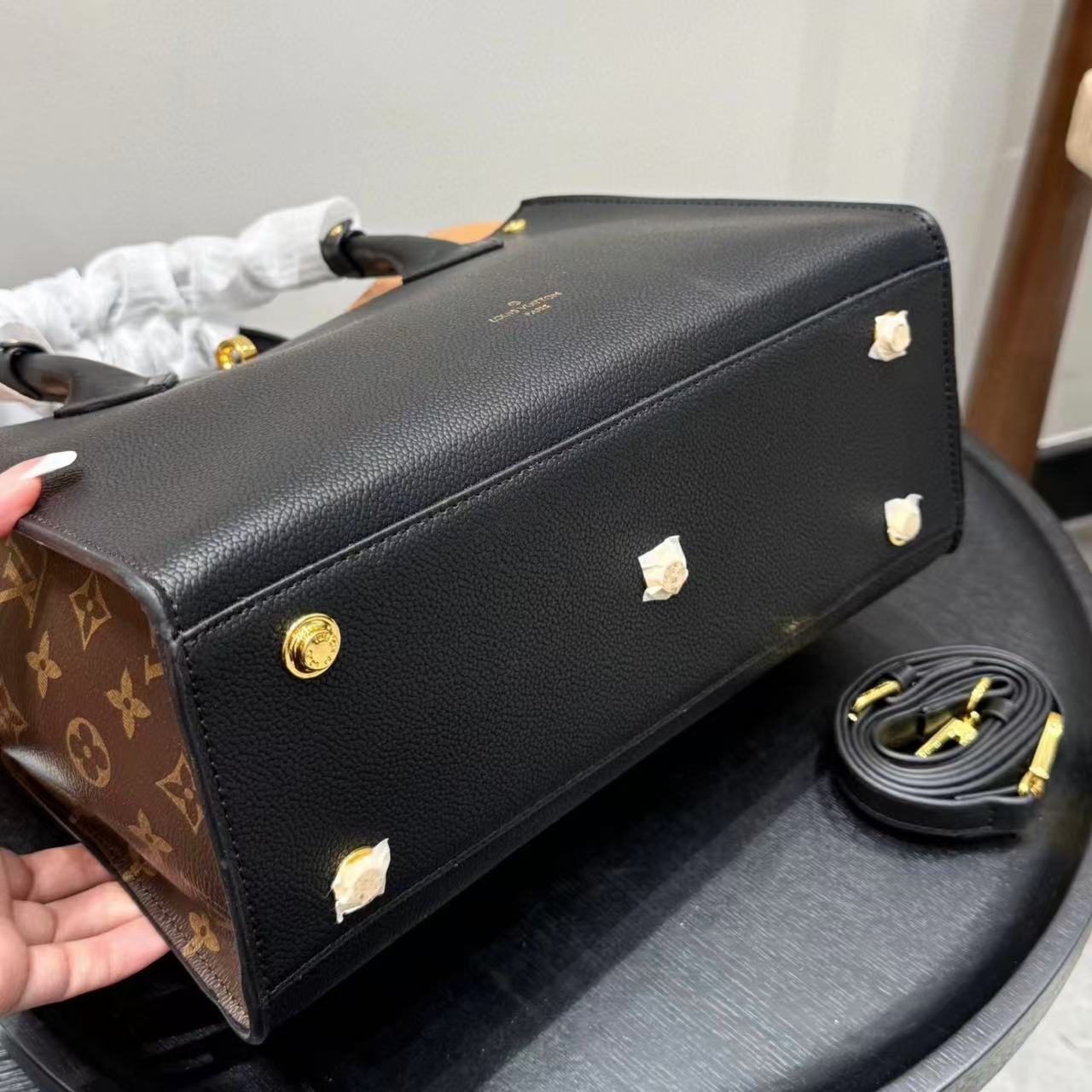 LV ON mysideハンドバッグ【50％割引+送料無料】