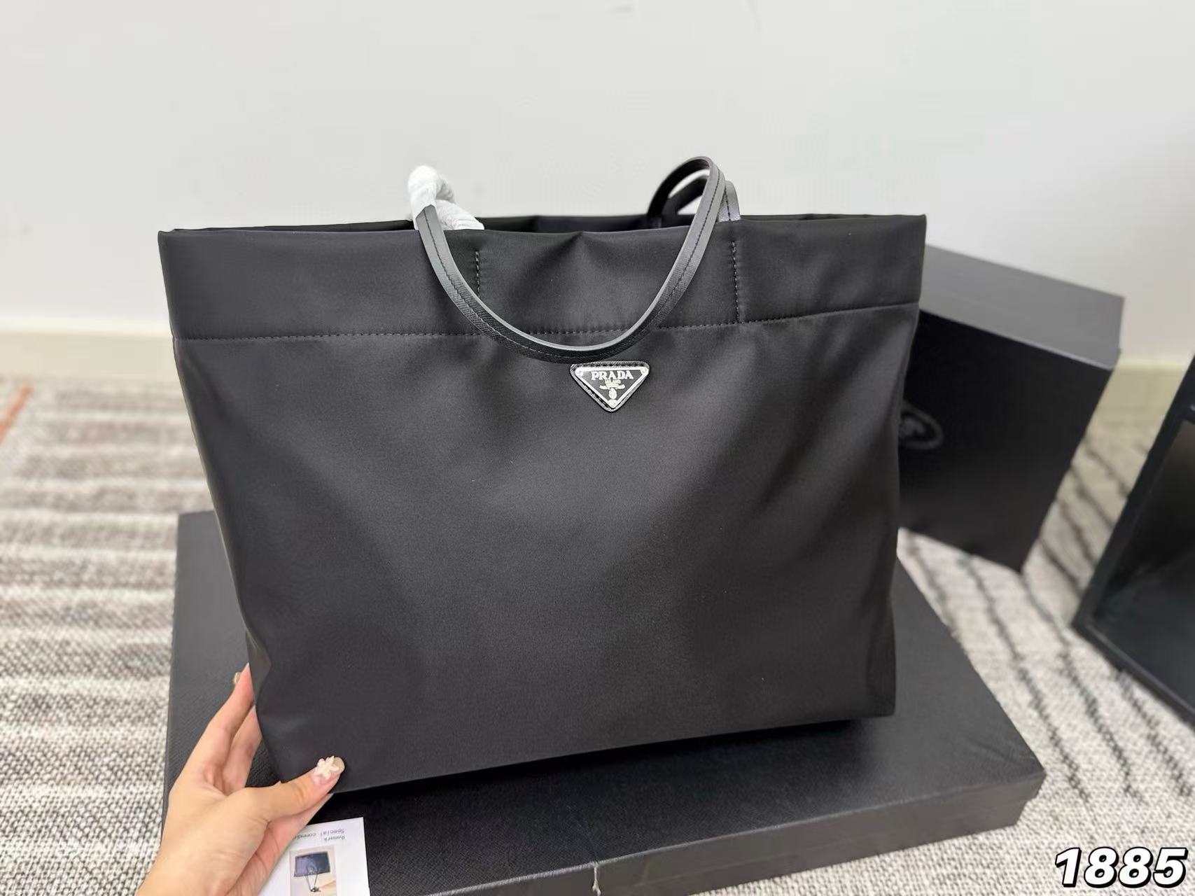 PR4DA トライアングルロゴ キャンバス ショッピングバッグ【50％割引+送料無料】