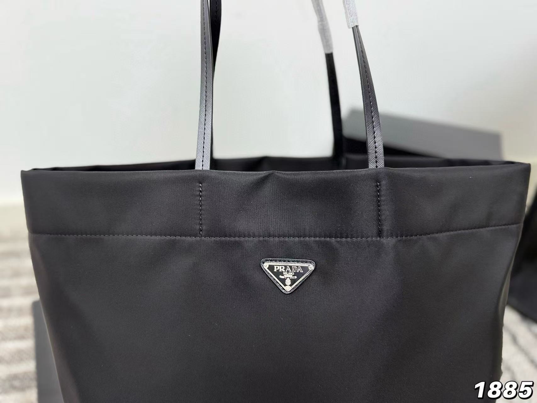 PR4DA トライアングルロゴ キャンバス ショッピングバッグ【50％割引+送料無料】