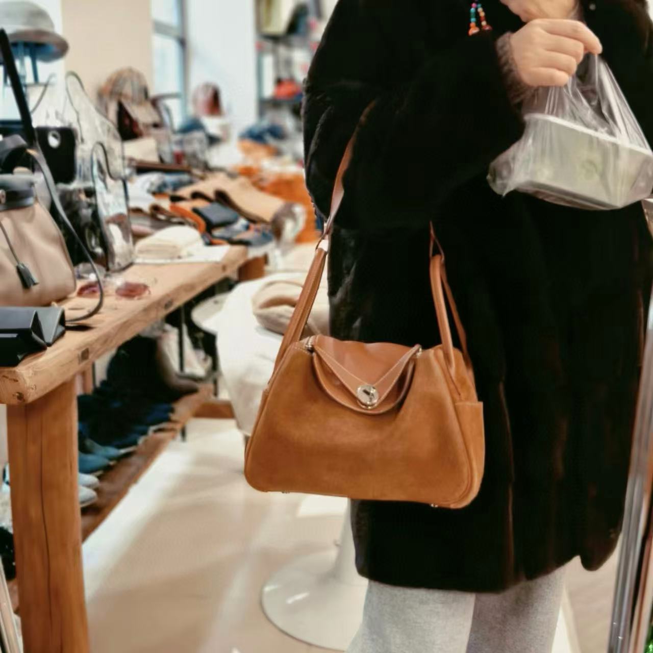 HERME5 lindy鹿革ショルダーバッグ【50%割引+送料無料】