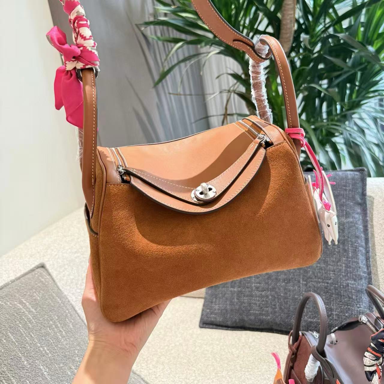 HERME5 lindy鹿革ショルダーバッグ【50%割引+送料無料】