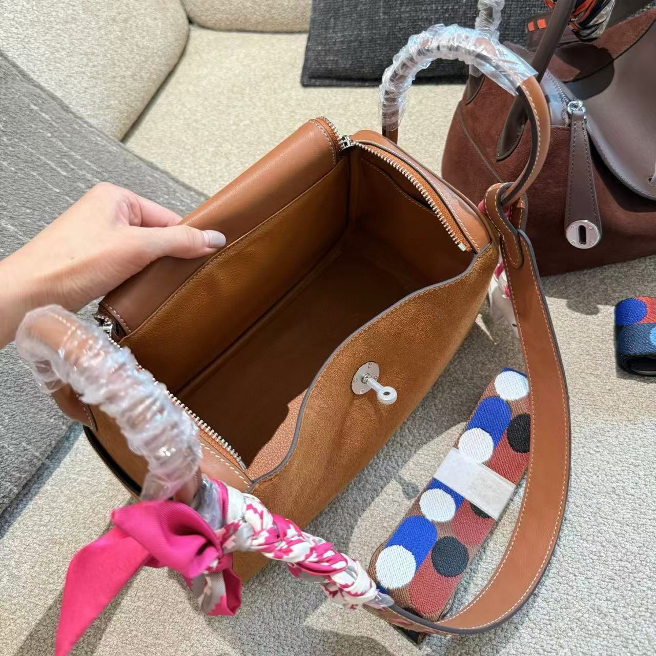 HERME5 lindy鹿革ショルダーバッグ【50%割引+送料無料】