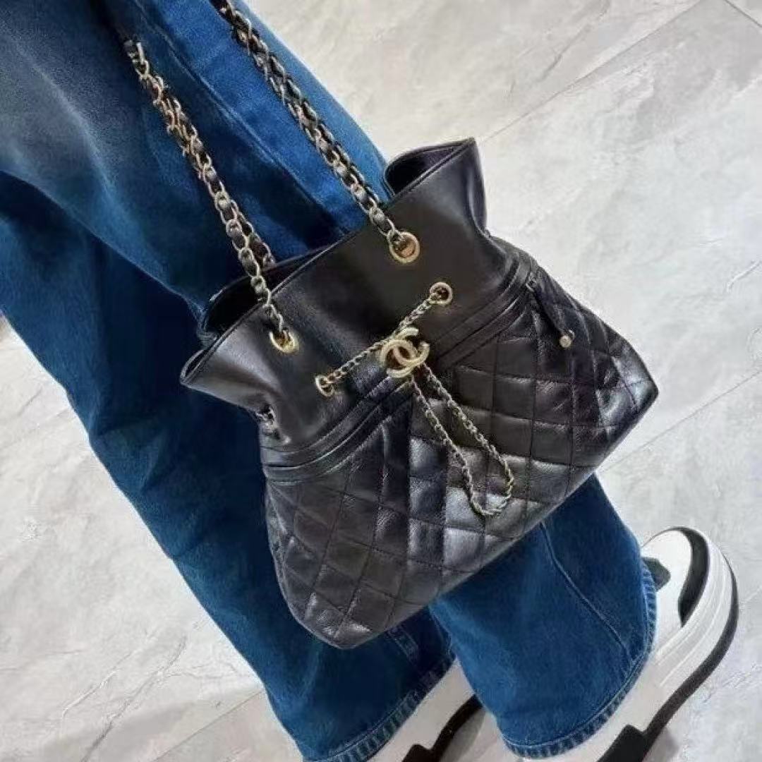 CHANE1 ドローストリングショルダーバッグ【50％割引+送料無料】