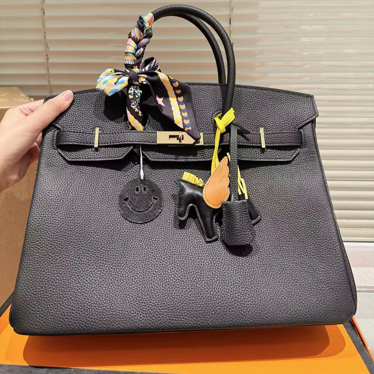 HERME5の高品質ハンドバッグ【50％割引+送料無料】