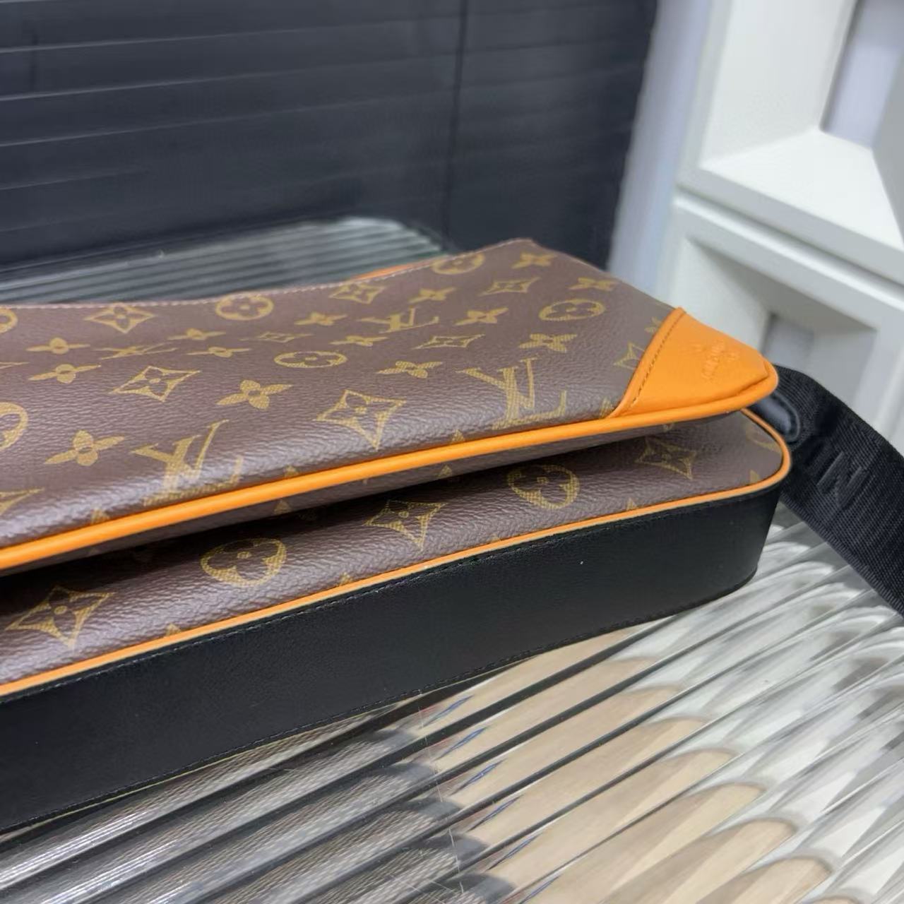 LV スリーインワン メンズ メッセンジャーバッグ【50％割引+送料無料】