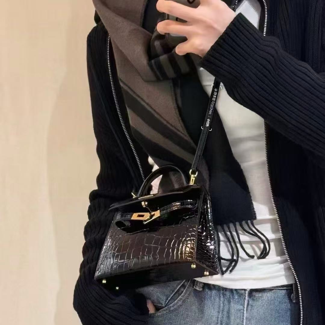 HERME5 kellyパテントレザーのハンドバッグ【50％割引+送料無料】