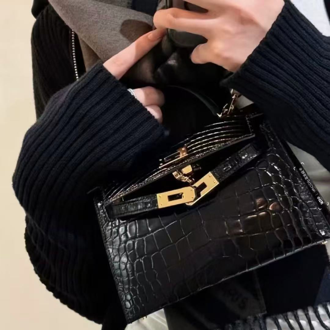 HERME5 kellyパテントレザーのハンドバッグ【50％割引+送料無料】