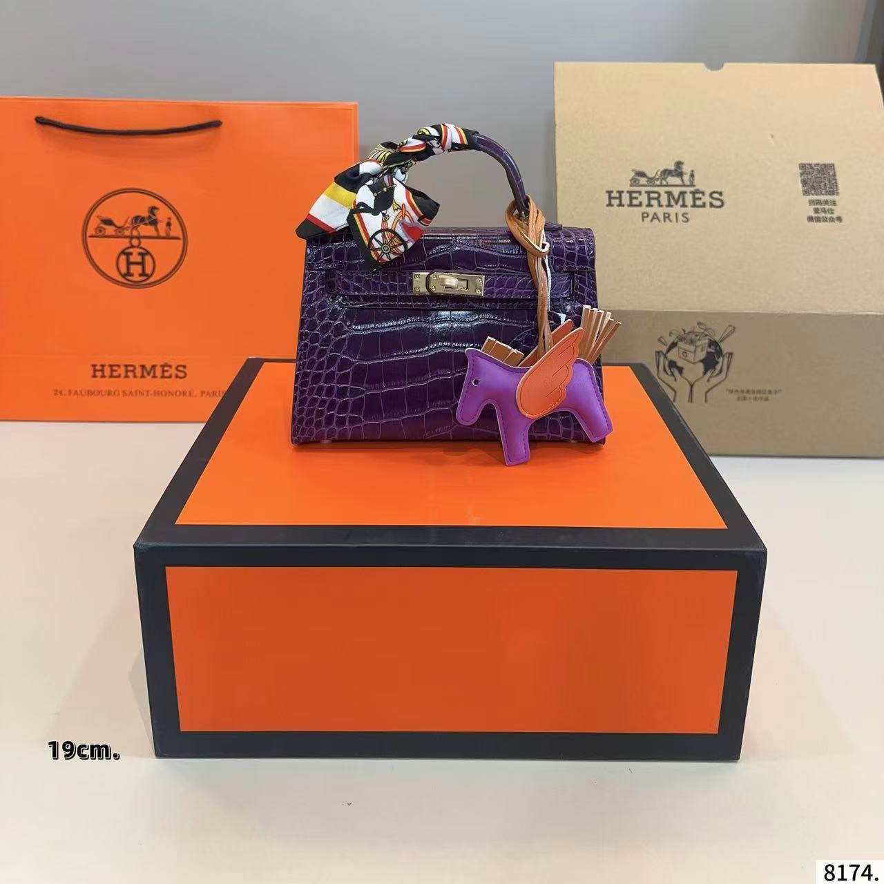 HERME5 kellyパテントレザーのハンドバッグ【50％割引+送料無料】