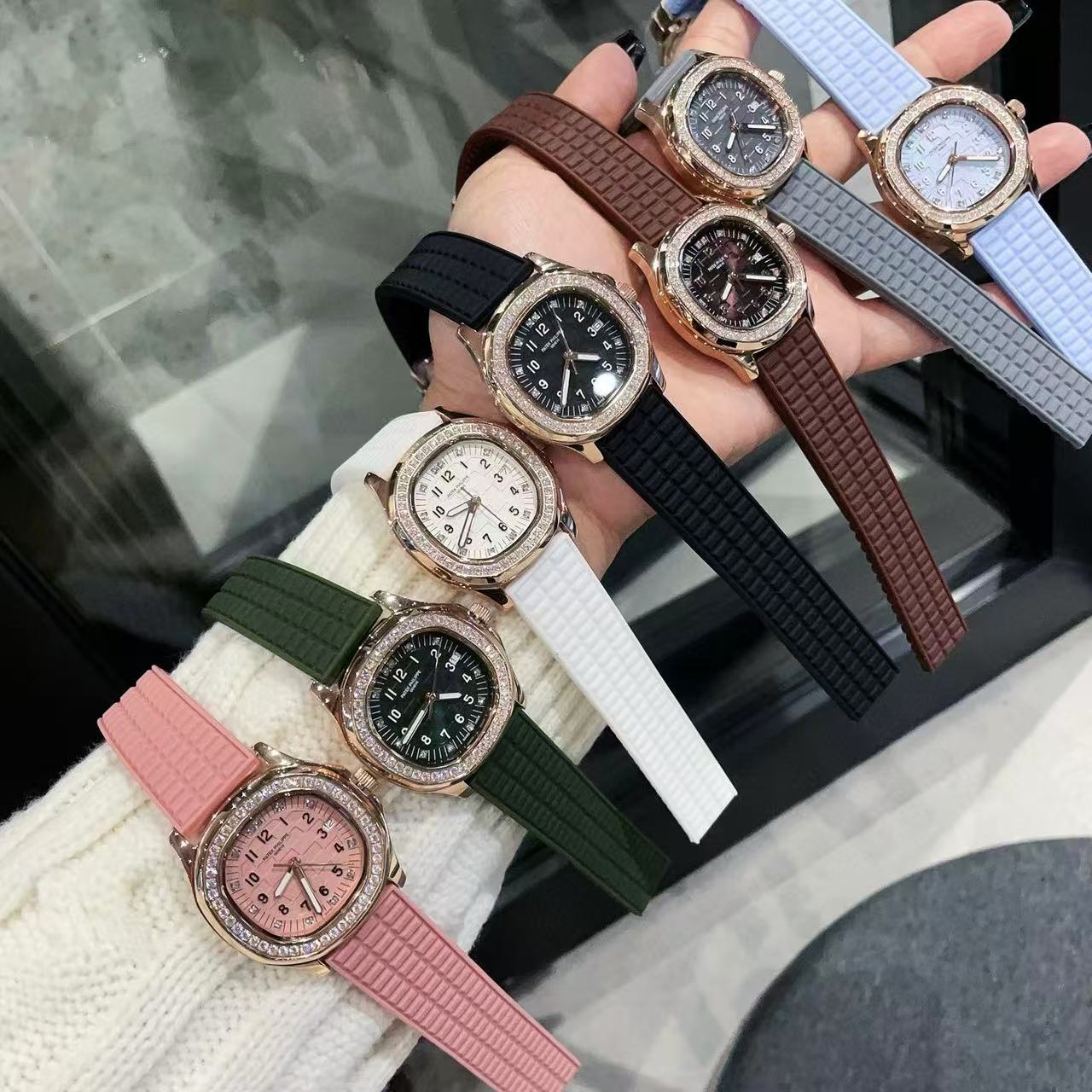 PATEK PH1LIPPEダイヤモンドをあしらったレディース腕時計【50％割引+送料無料】