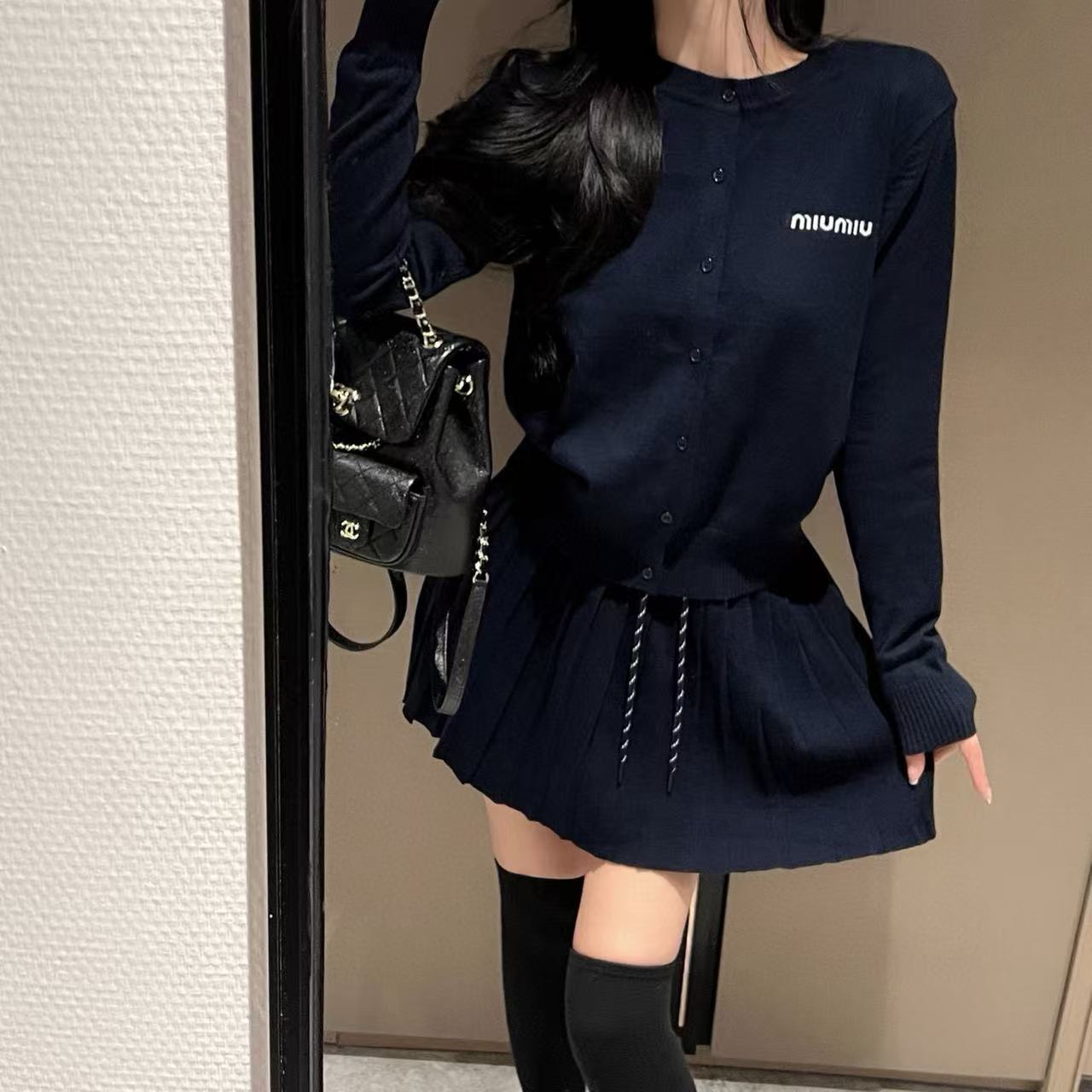 M1UM1U ウールカーディガン+スカート ツーピースセット【50％割引+送料無料】