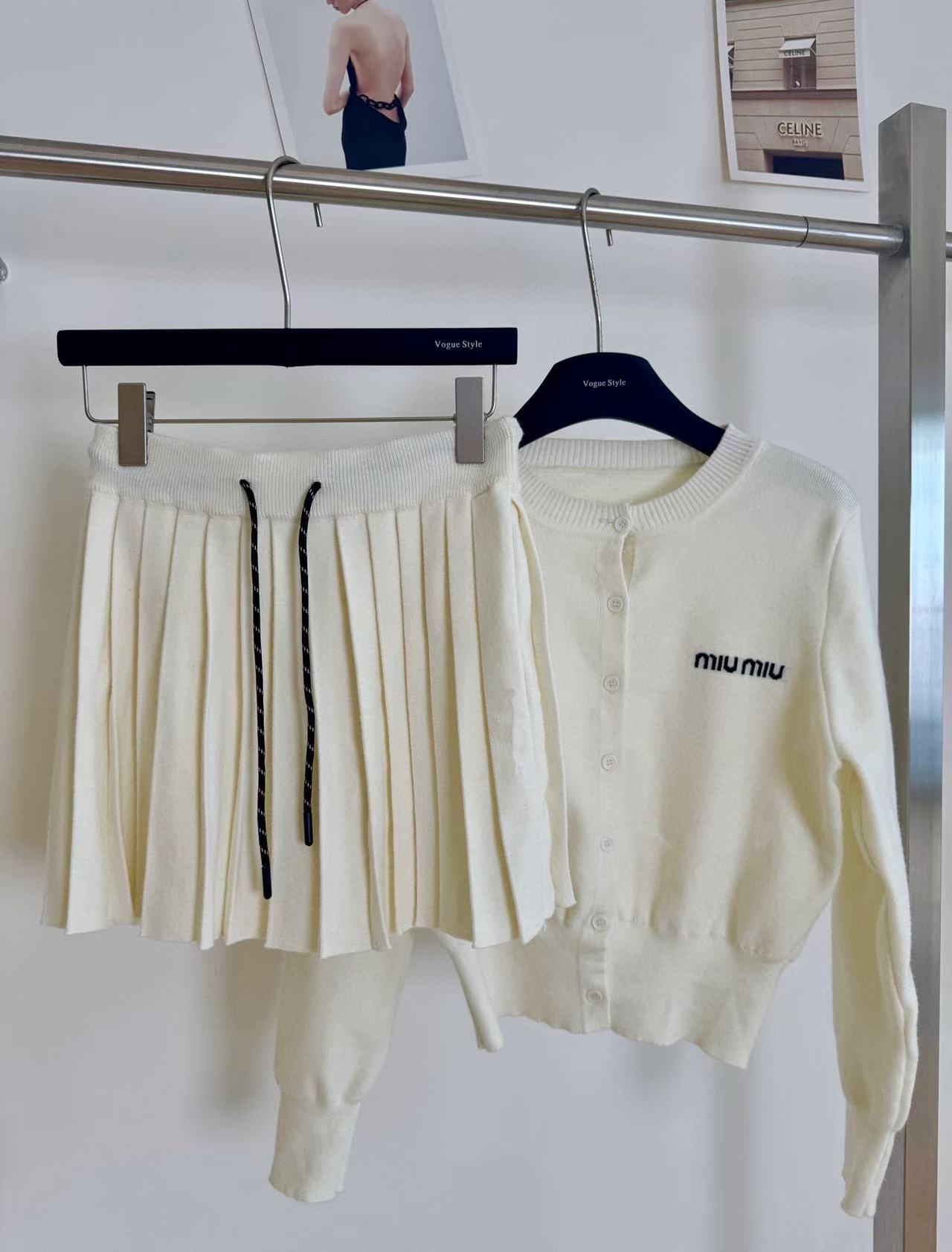 M1UM1U ウールカーディガン+スカート ツーピースセット【50％割引+送料無料】