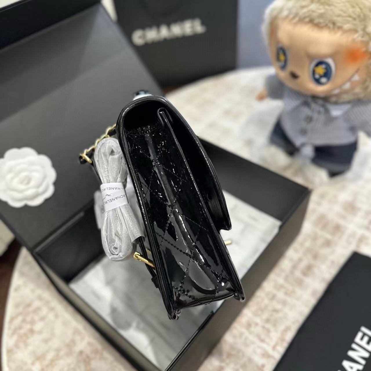 CHANE1 パテントレザー ゴールドコイン 四つ葉のクローバー バックパック【50％割引+送料無料】