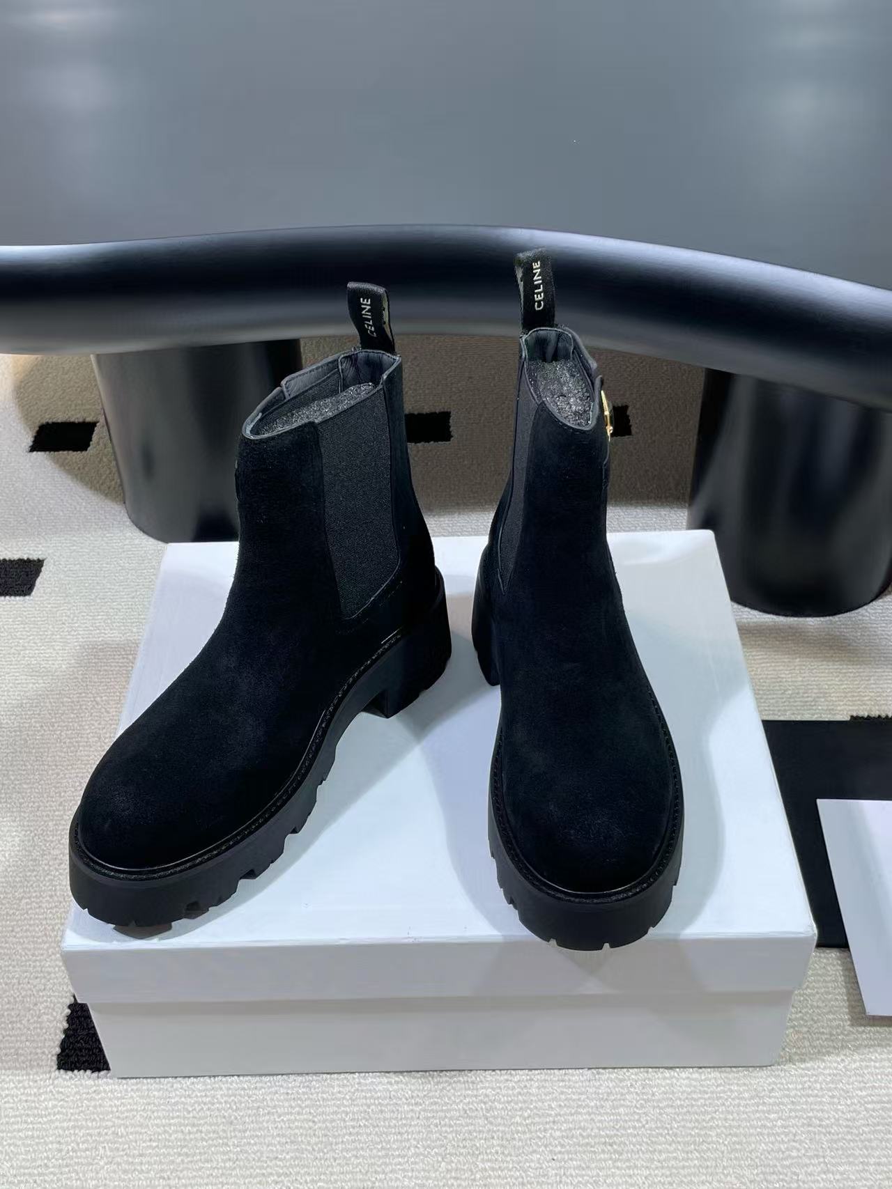 CEL1NE 高品質ディアスキンの秋冬用マーティンブーツ【50%割引+送料無料】