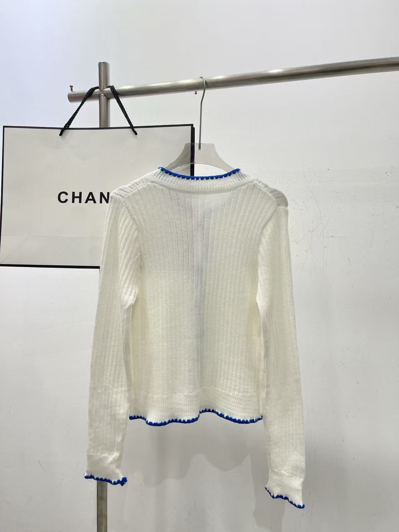 CHANE1 ダブルCボタンウールカーディガン【50％割引+送料無料】