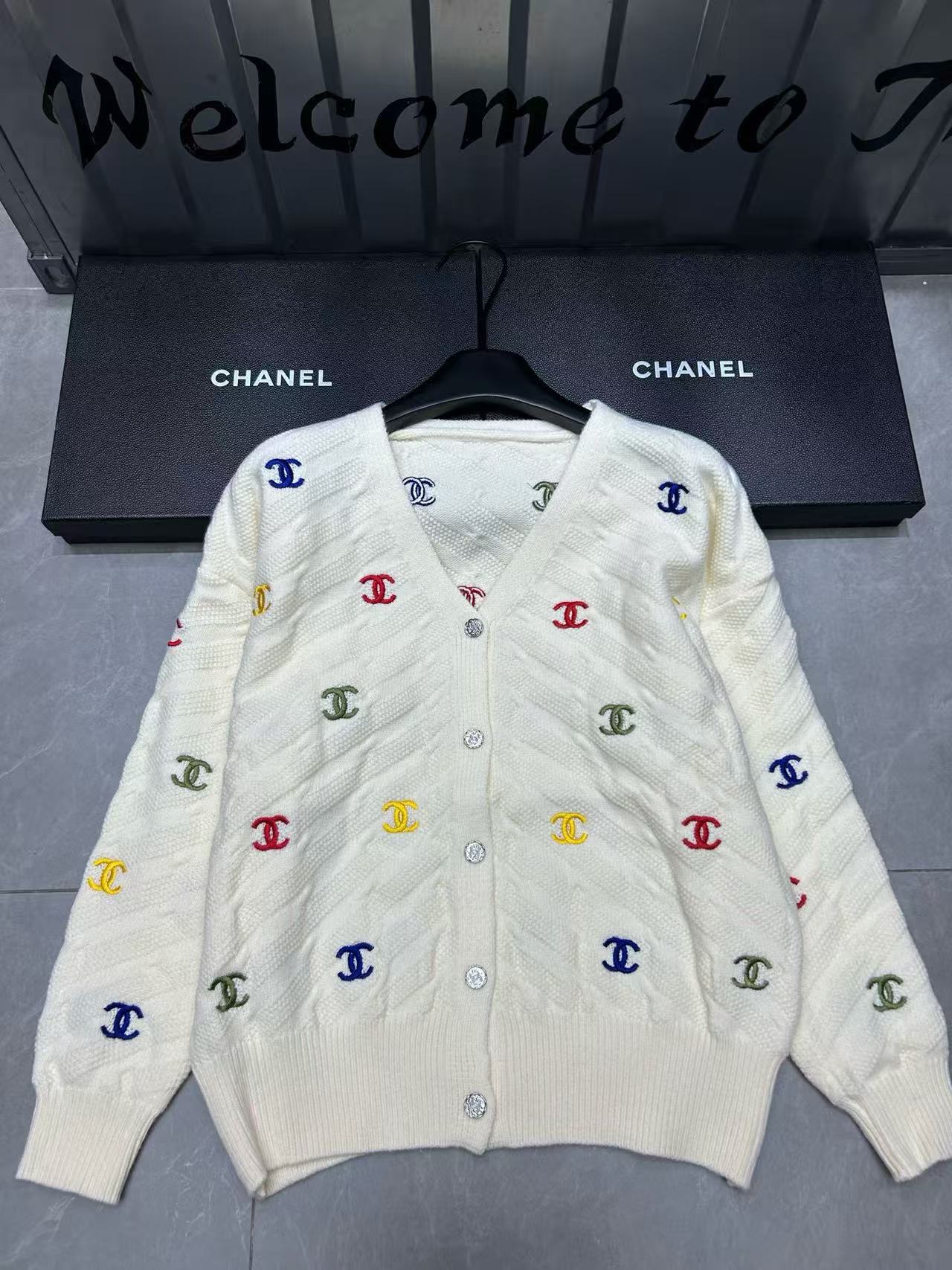 CHANE1 VネックダブルCウールカーディガン【50％割引+送料無料】