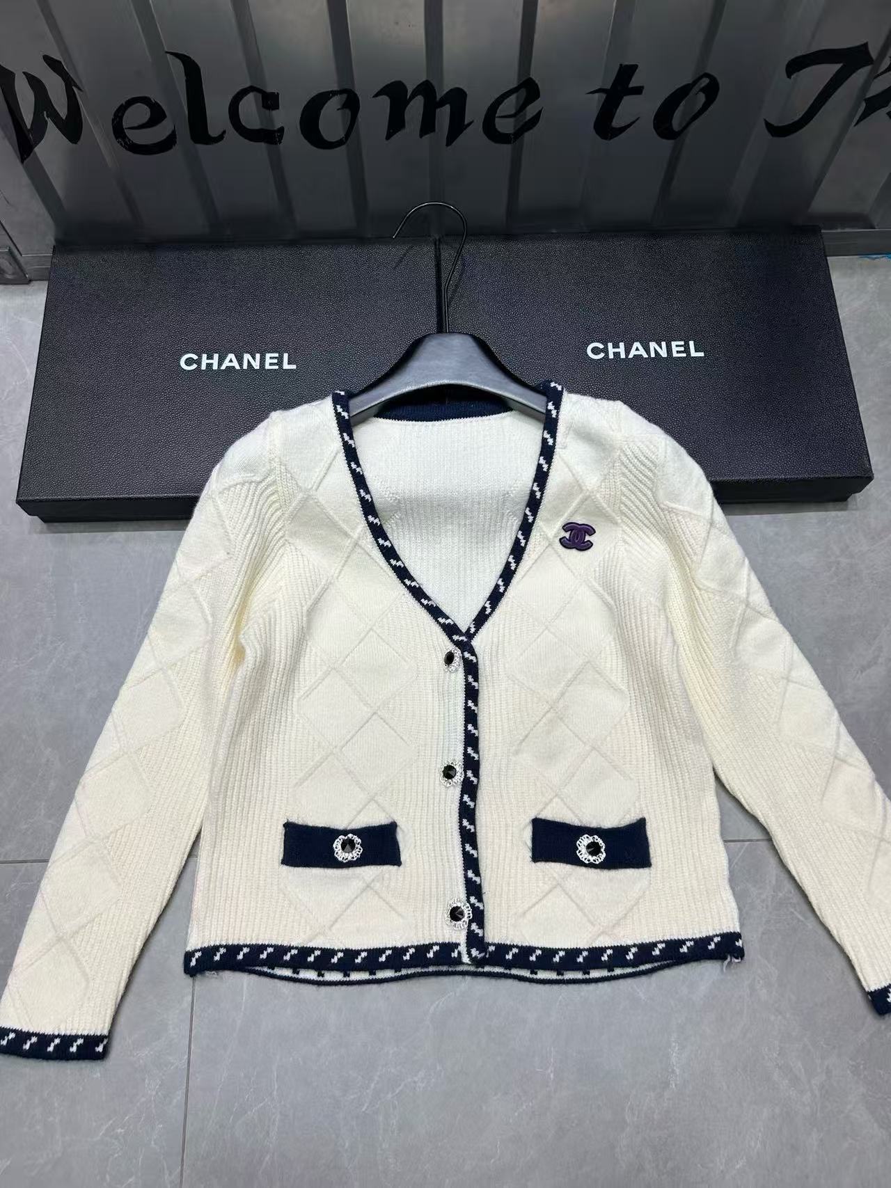 CHANE1 Vネックウールポケットカーディガン【50％割引+送料無料】