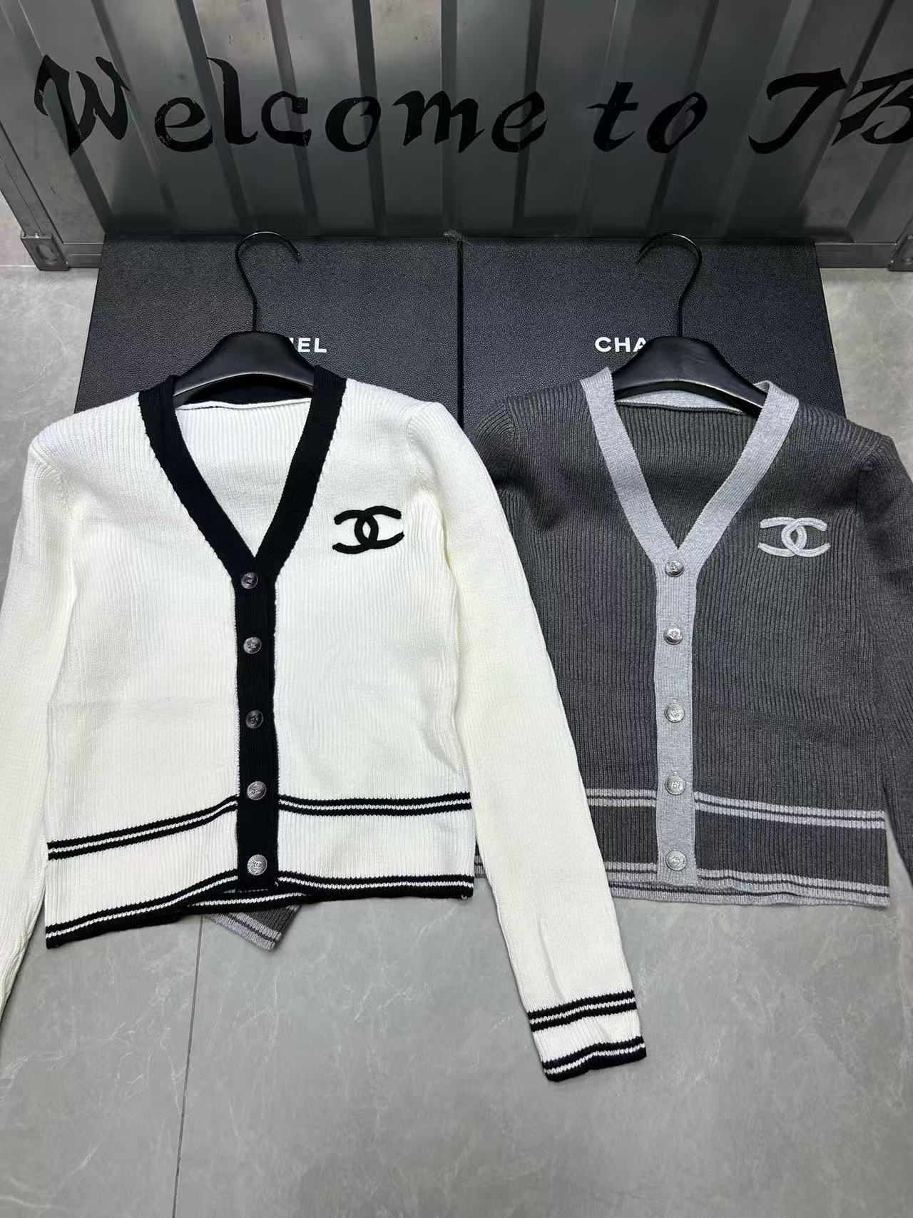 CHANE1 VネックダブルCウールカーディガン【50％割引+送料無料】