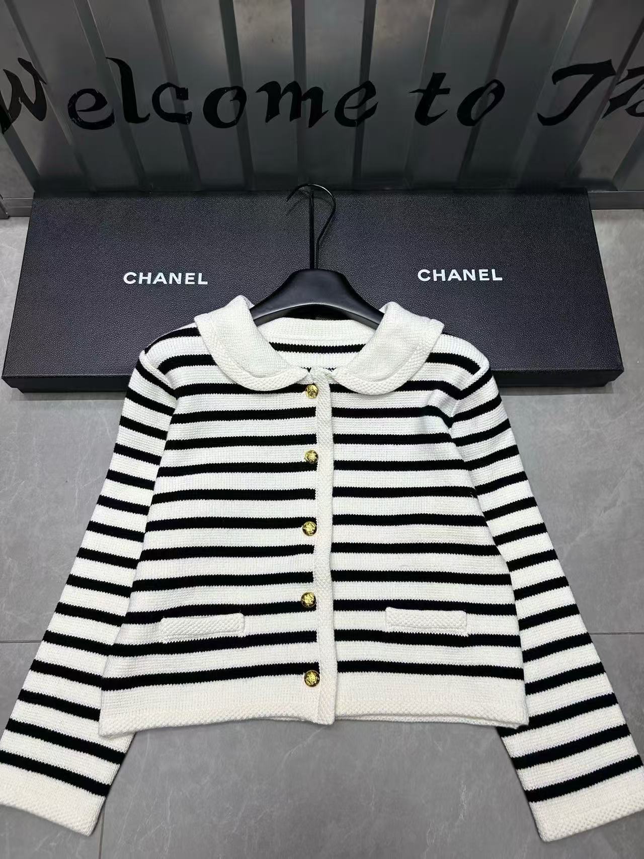 CEL1NE 凱旋門メタルボタンカーディガン【50％割引+送料無料】