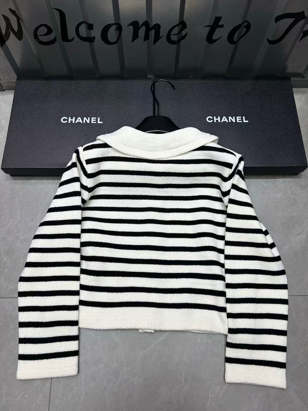 CEL1NE 凱旋門メタルボタンカーディガン【50％割引+送料無料】