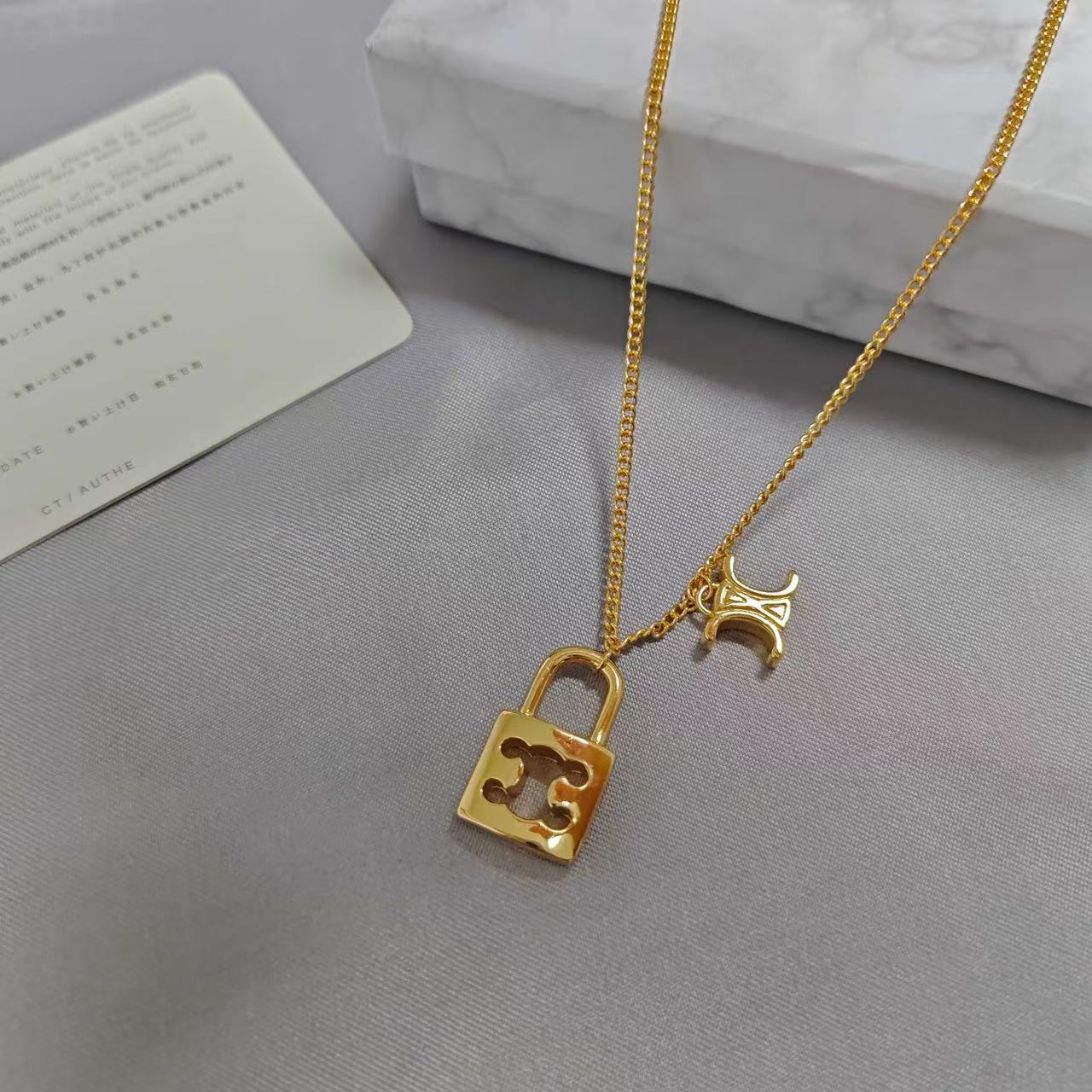 CEL1NE 凱旋門中空ネックレス【50%割引+送料無料】