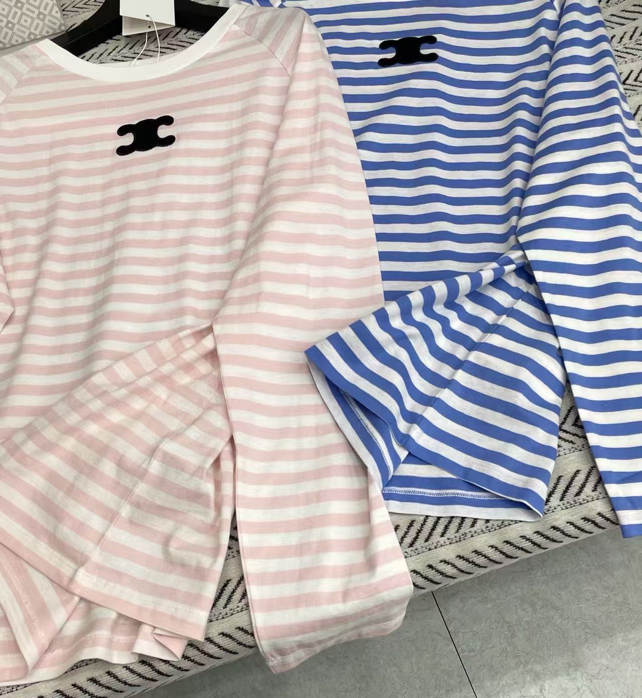 CLE1NE 凱旋門ストライプ ロングスリーブTシャツ【50％割引+送料無料】