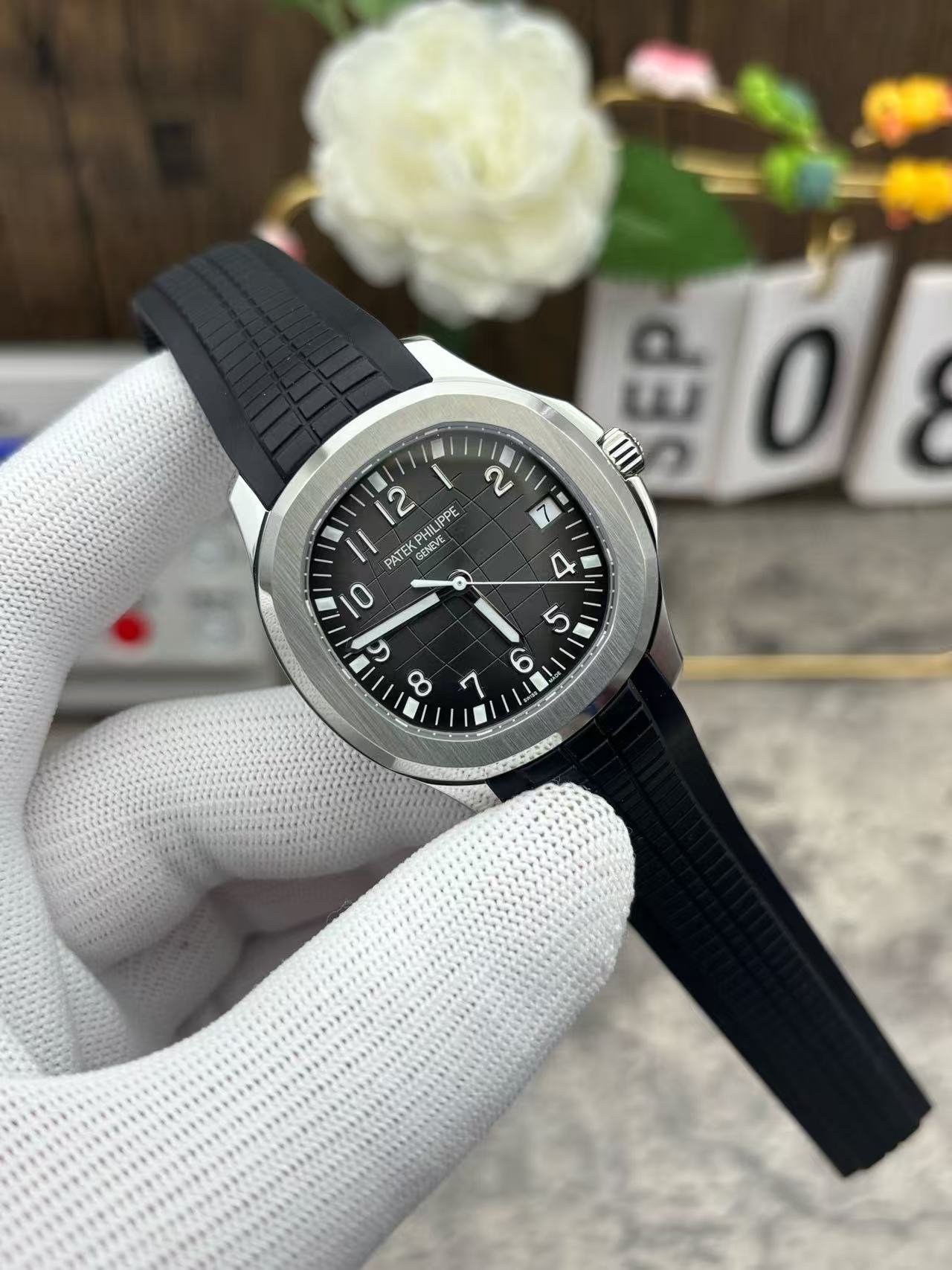 PATEK PH1LIPPEブラックダイヤルのグレネードレディースウォッチ【50%割引+送料無料】