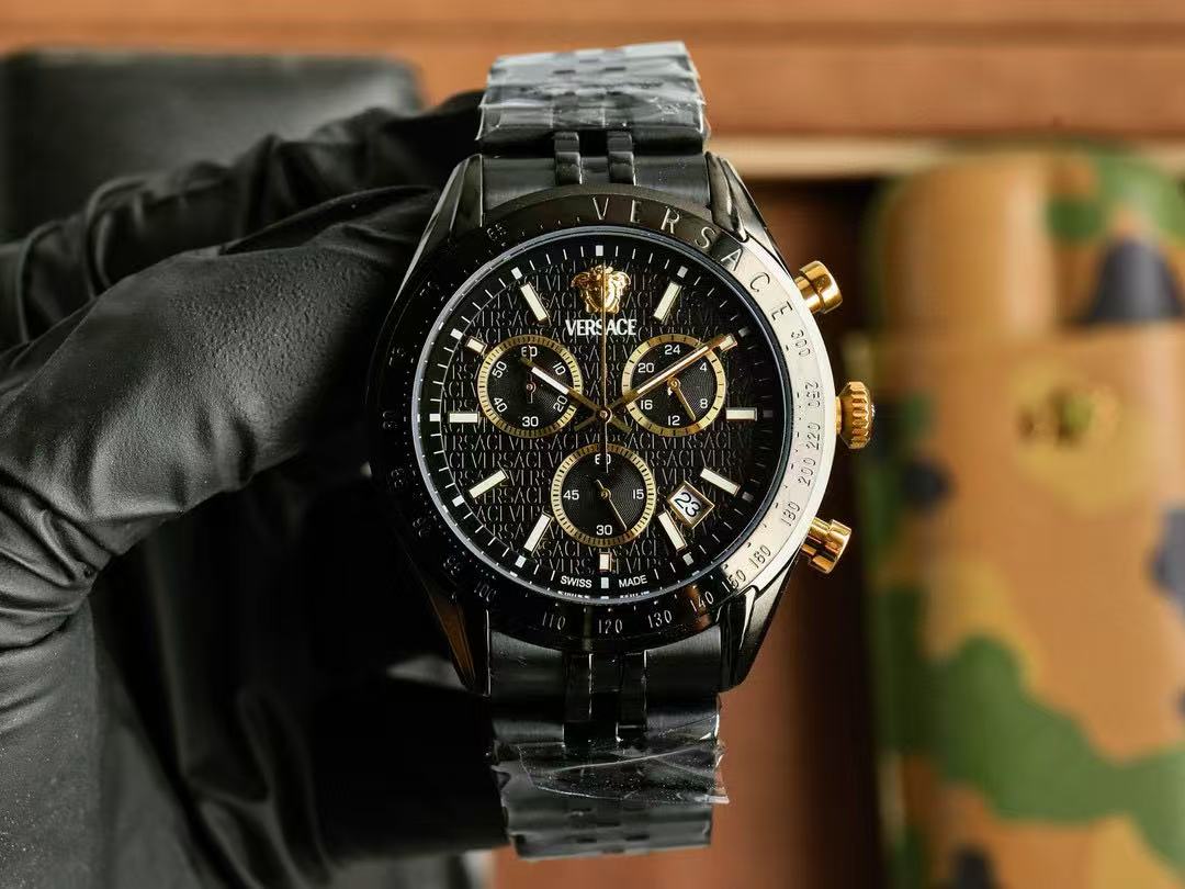 Versace6針メンズスチールウォッチ【50％割引+送料無料】