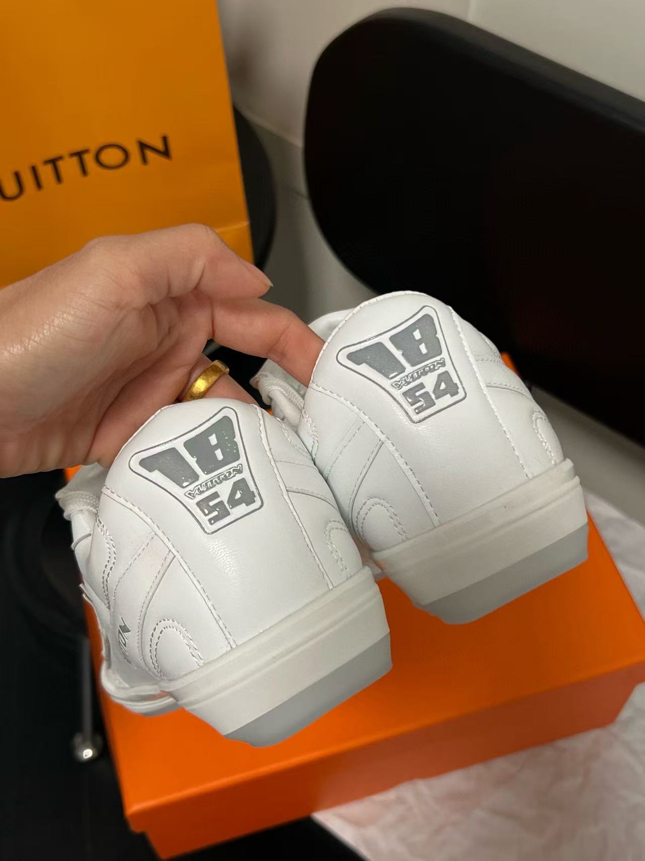 LV四つ葉のクローバーカジュアルシューズ【50%割引+送料無料】