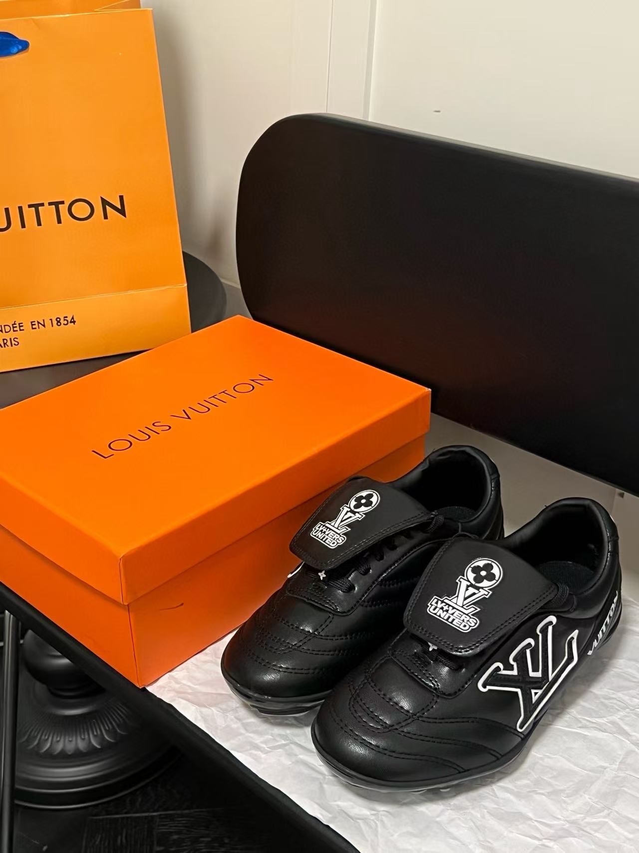 LV四つ葉のクローバーカジュアルシューズ【50%割引+送料無料】