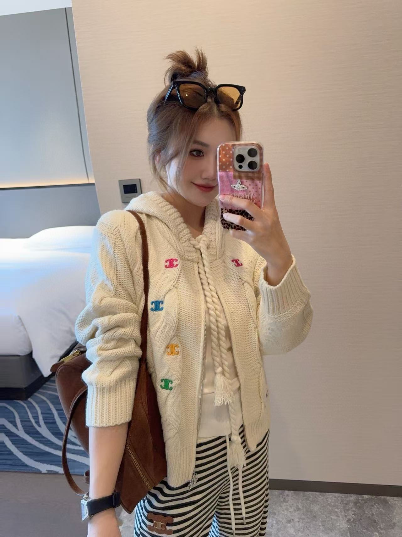 CEL1NE 凱旋門刺繍ロゴ ルーズセーター【50%割引+送料無料】