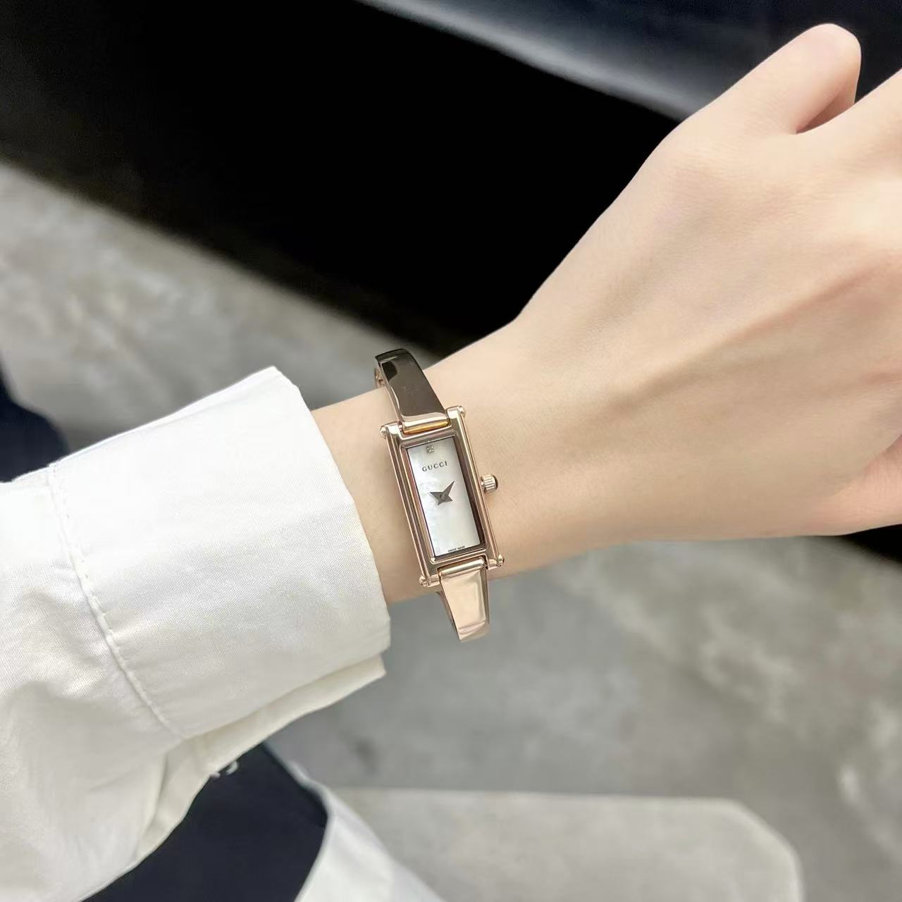 GUCC1 シンプルレディースウォッチ【50％割引+送料無料】