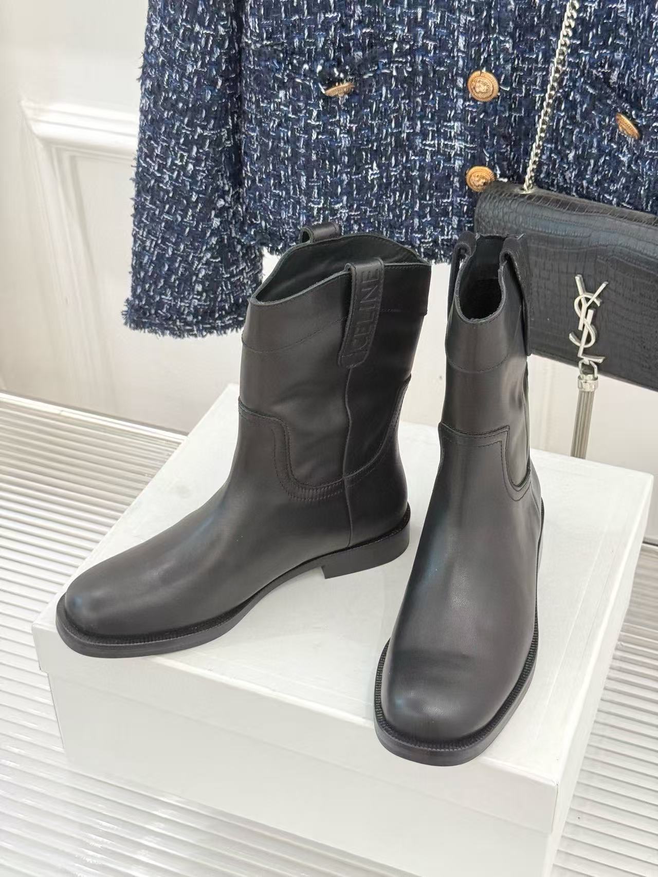 CEL1NE 高品質レザーアンクルブーツ【50％割引+送料無料】