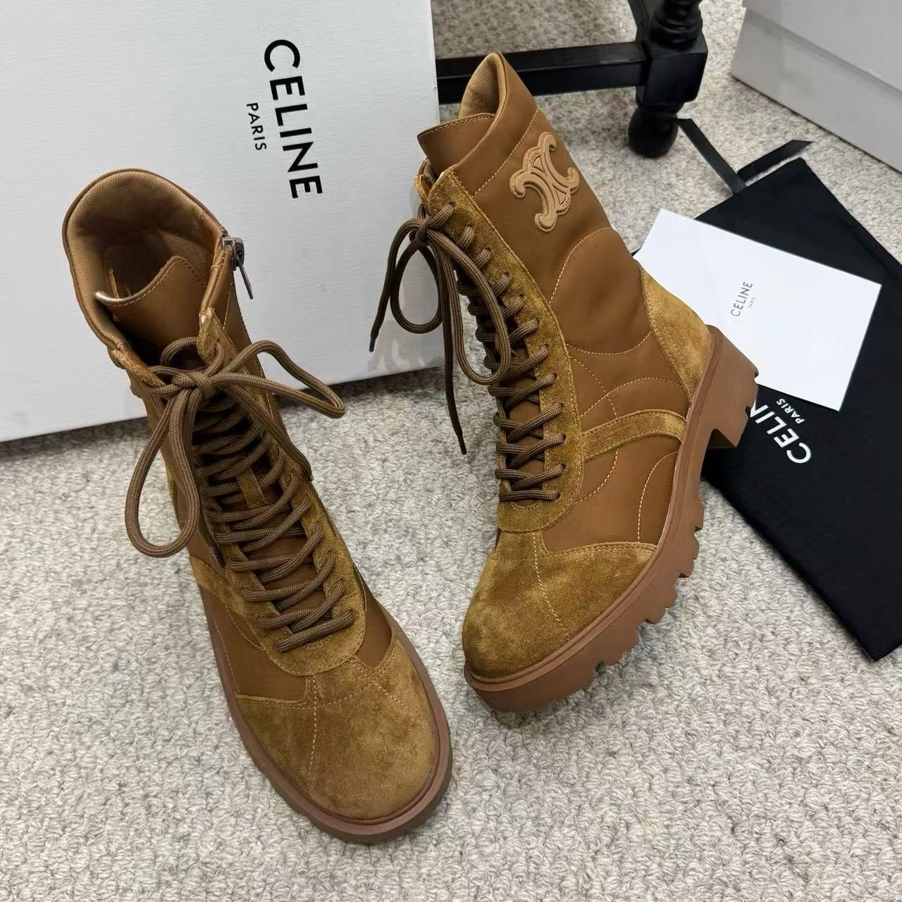 CEL1NEの高品質凱旋門レースアップマーティンブーツ【50％割引+送料無料】