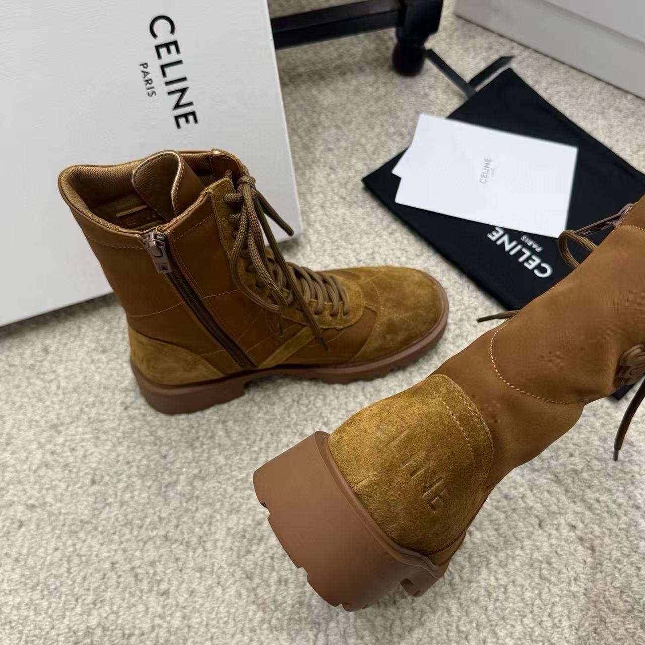 CEL1NEの高品質凱旋門レースアップマーティンブーツ【50％割引+送料無料】