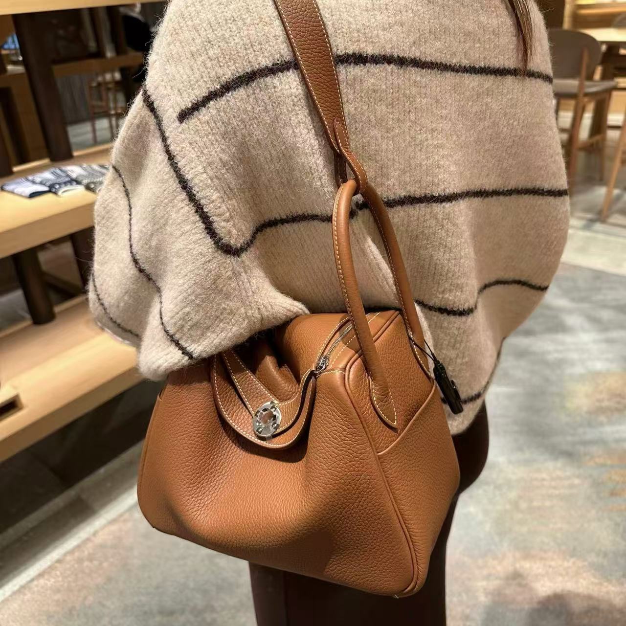 HERME5高品質Lindy牛革ショルダーバッグ【50％割引+送料無料】