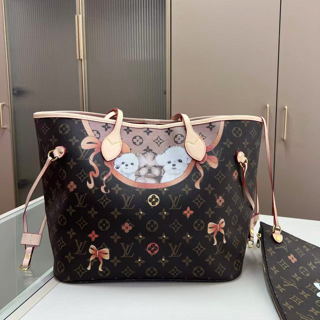 LVグラフィティ子猫ショッピングバッグ【50%割引+送料無料】