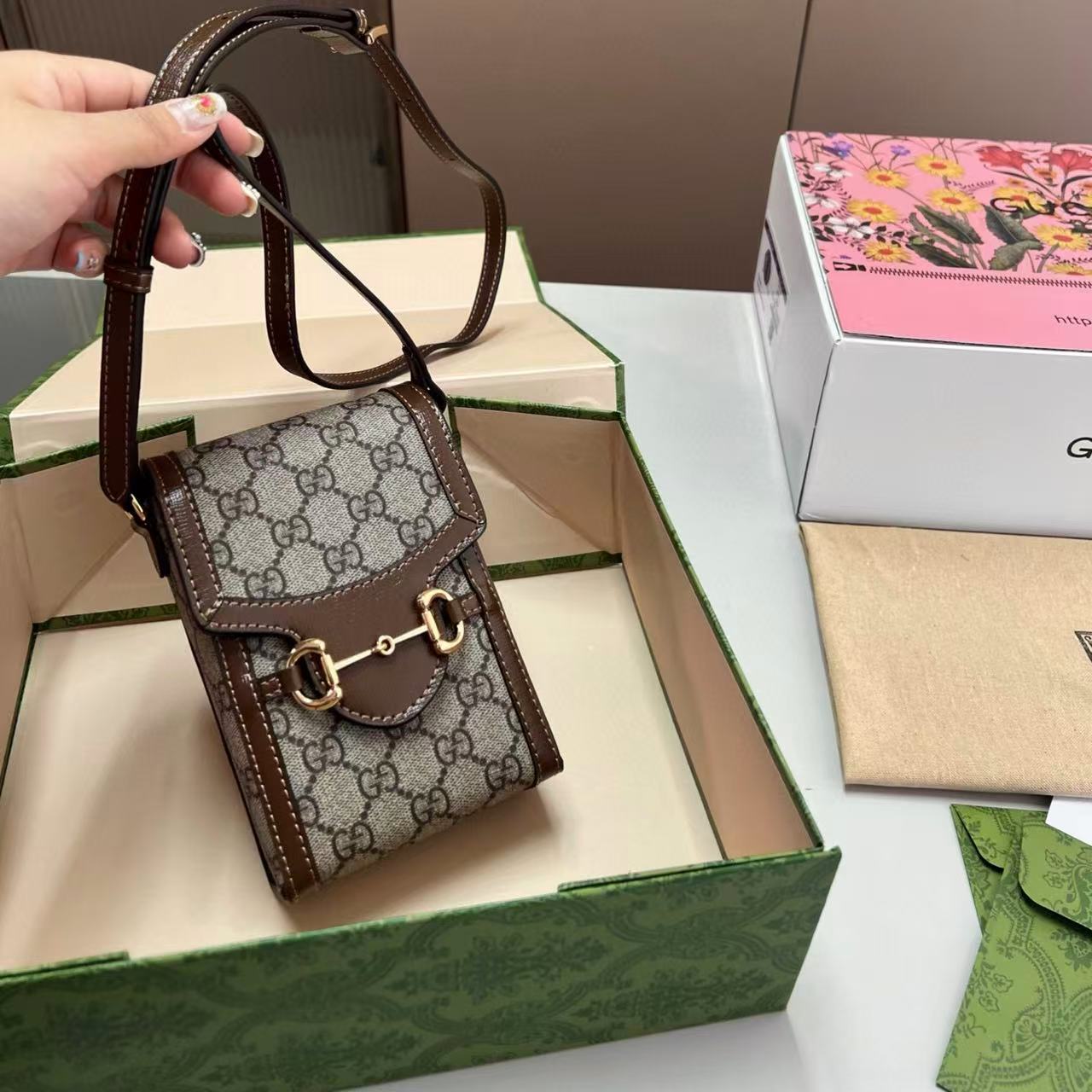 GUCC1 ジャカード モバイルフォンバッグ【50％割引+送料無料】