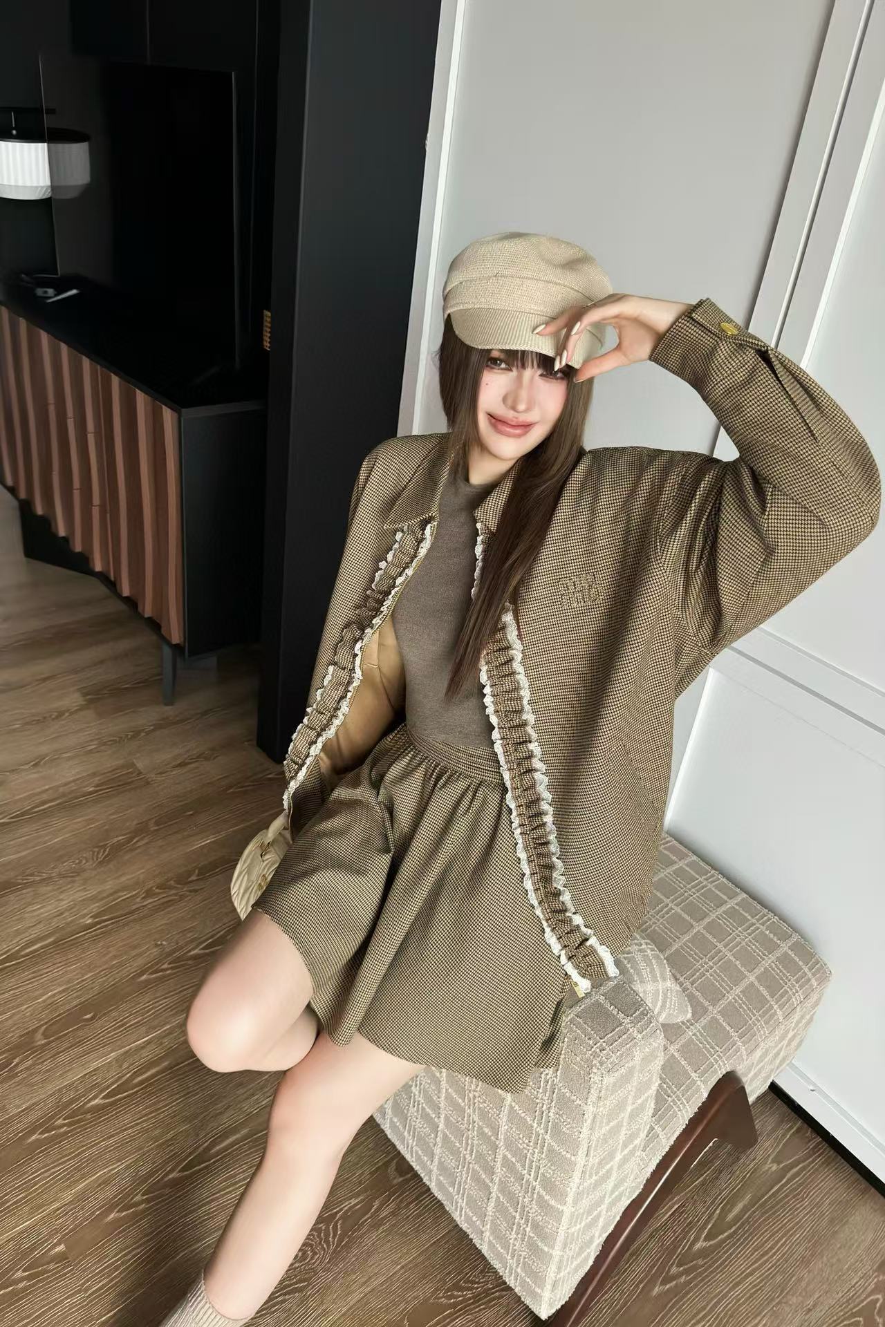 M1UM1U レーストリムジャケット+スカート ツーピースセット【50％割引+送料無料】