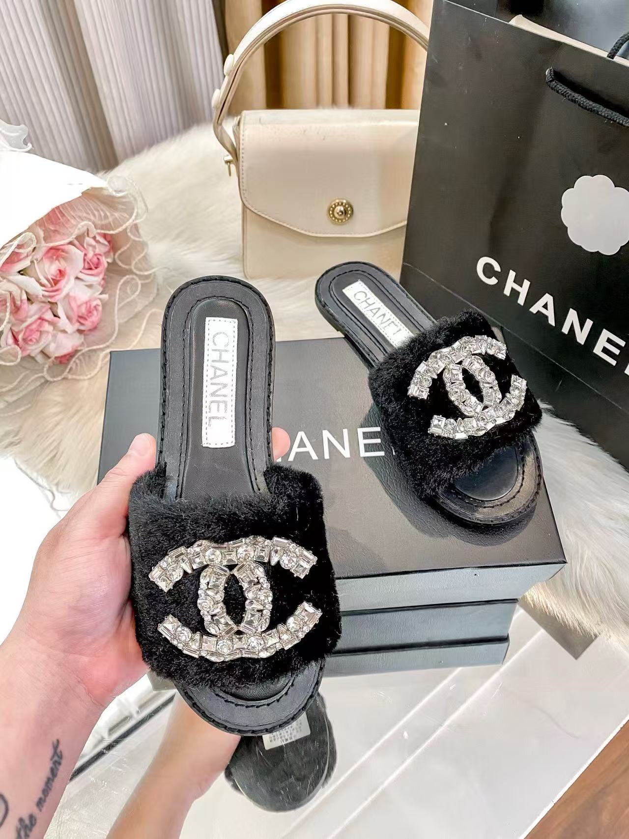 CHANE 1 ダブルC ダイヤモンド フラットシューズ【50％割引+送料無料】