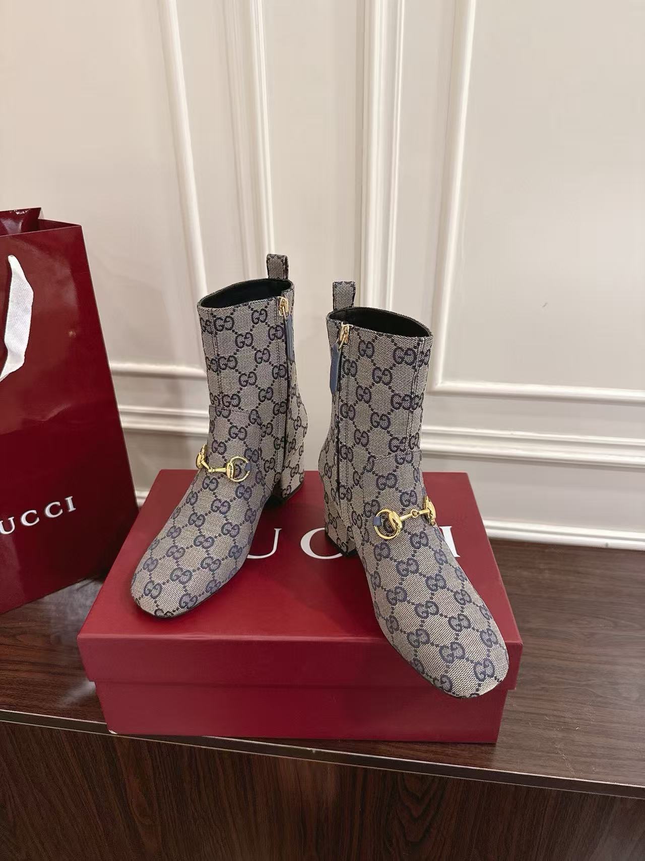 GUCC1 高品質ホースビットチャンキーヒールアンクルブーツ【50％割引+送料無料】