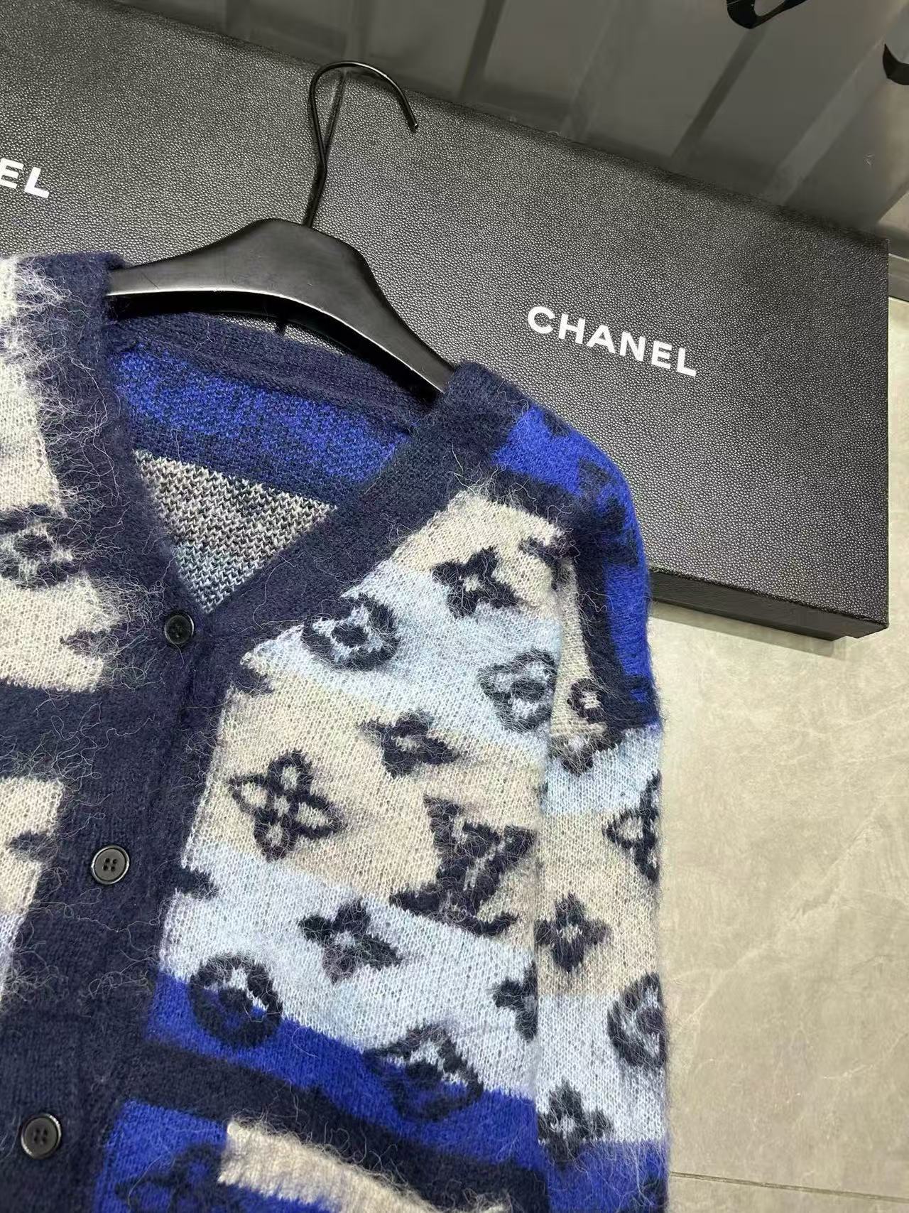 LV四つ葉のクローバーモヘアカーディガン【50％割引+送料無料】