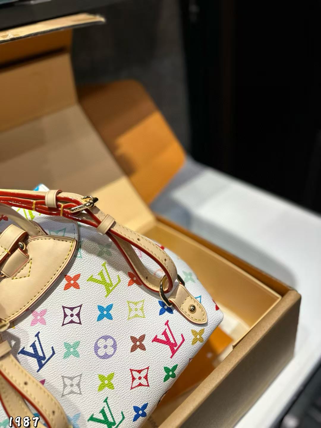 LV高品質カラフルバックパック【50％割引+送料無料】