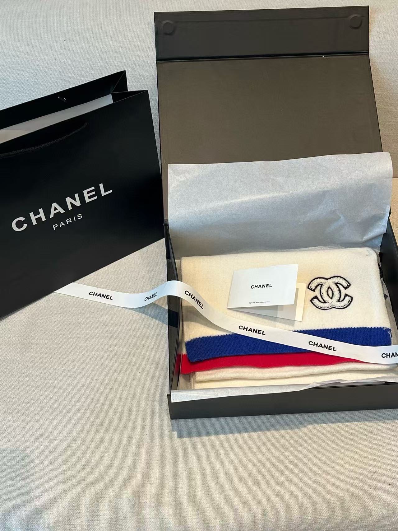 CHANE1 ダブルC 高品質カシミアスカーフ【50％割引+送料無料】