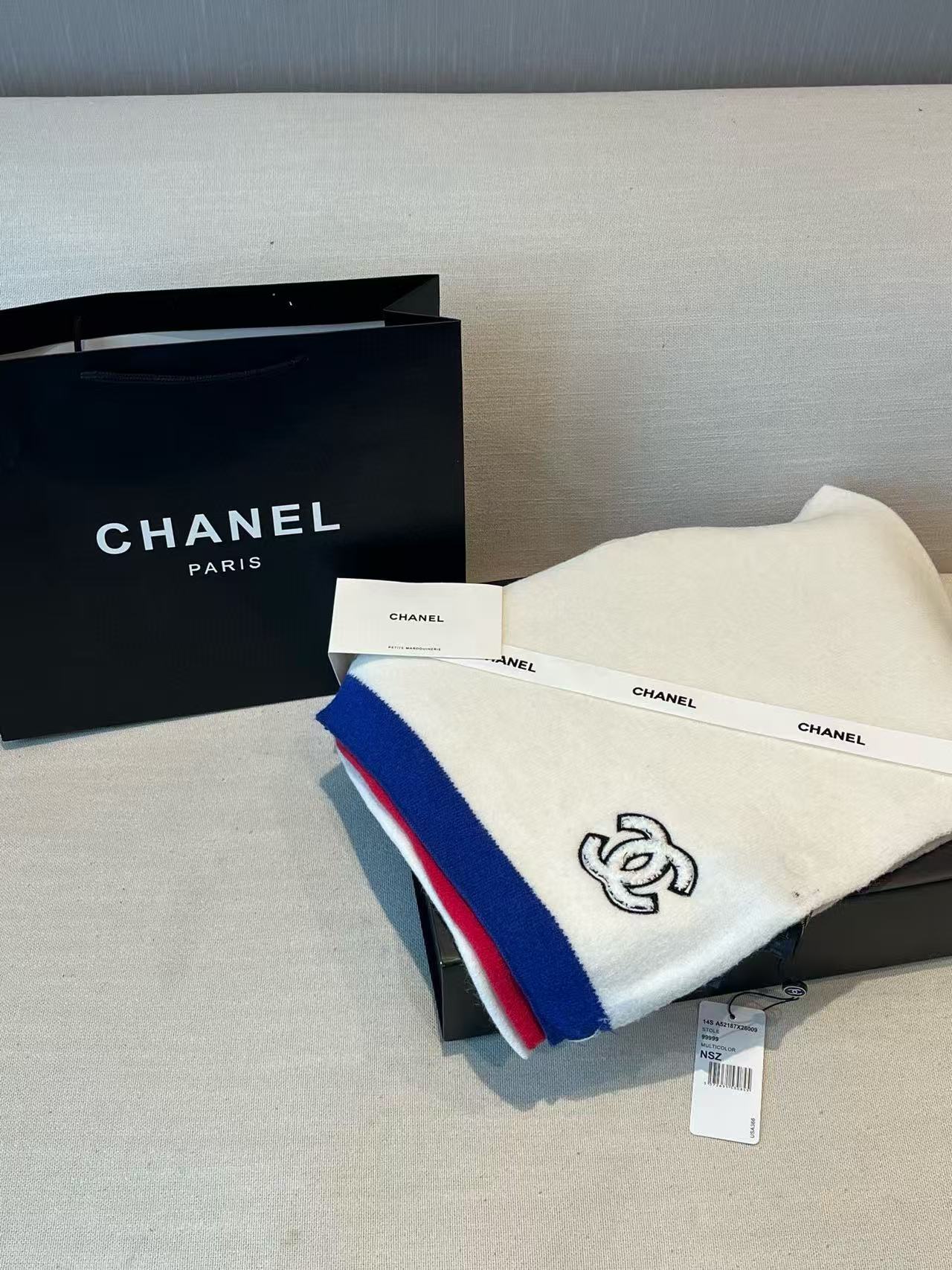 CHANE1 ダブルC 高品質カシミアスカーフ【50％割引+送料無料】