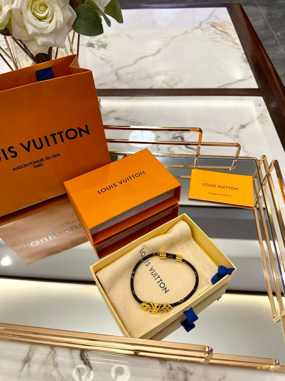 LV四つ葉のクローバーブレスレット【50％割引+送料無料】