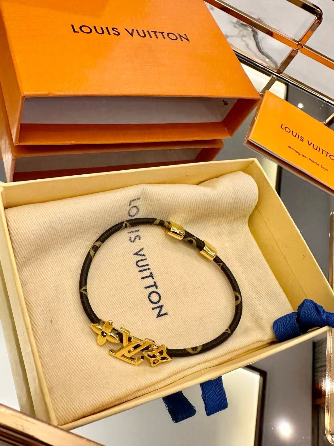 LV四つ葉のクローバーブレスレット【50％割引+送料無料】